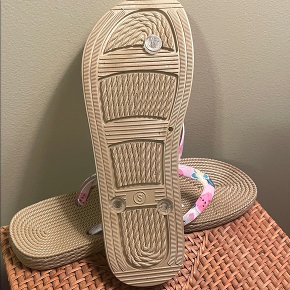 Vera Bradley Espadrille Look Flip Flops, Small - Picture 3 of 5